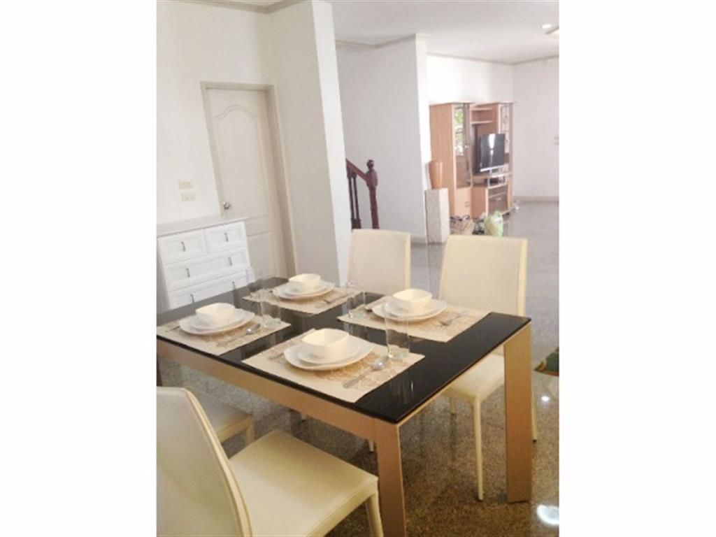 ให้เช่า-ด่วน-บ้านเดี่ยว-2-ชั้น-60-ตรว-ถนน-ลาดพร้าว-ใกล้mrt-ลาดพรา้ว-ให้เช่า-39000-เดือน