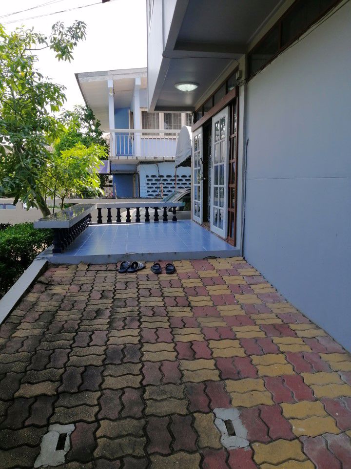 ให้เช่า-ด่วน-บ้านเดี่ยว2ชั้น-150ตรว-มี7ห้องนอน-4ห้องน้ำ-ถนน-ลาดพร้าว41-ทะลุออกรัชดา32ได้