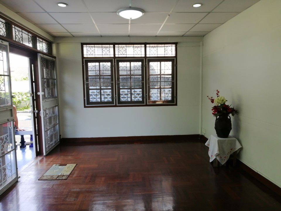 ให้เช่า-ด่วน-บ้านเดี่ยว2ชั้น-150ตรว-มี7ห้องนอน-4ห้องน้ำ-ถนน-ลาดพร้าว41-ทะลุออกรัชดา32ได้