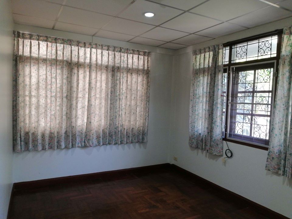 ให้เช่า-ด่วน-บ้านเดี่ยว2ชั้น-150ตรว-มี7ห้องนอน-4ห้องน้ำ-ถนน-ลาดพร้าว41-ทะลุออกรัชดา32ได้