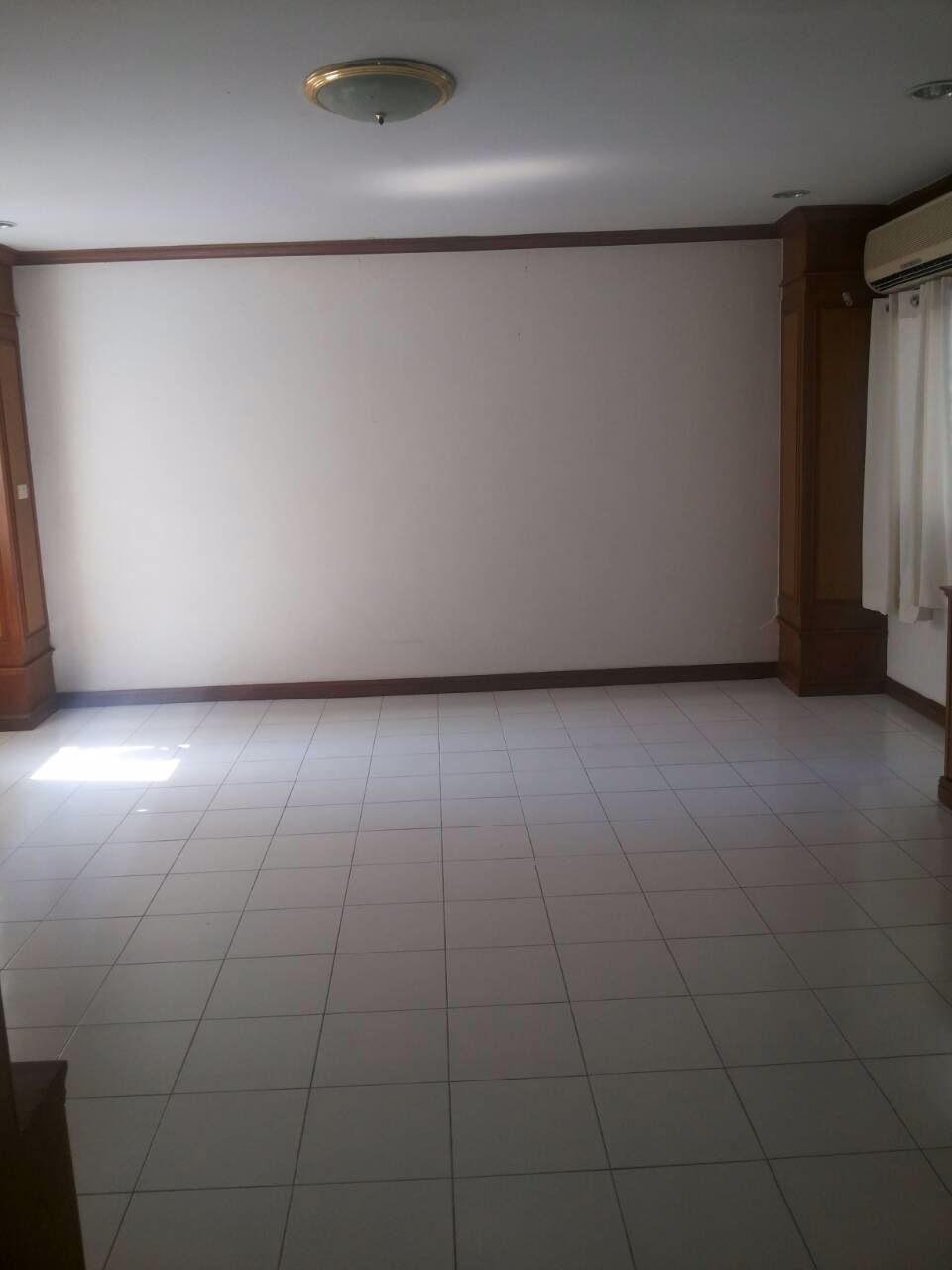 ให้เช่า-ด่วน-ทาวน์โฮม3ชั้น-25ตรว-3ห้องนอน-3ห้องน้ำ-อยู่ถ-พระราม9-ซ-43-ใกล้ห้างเดอะไนน์