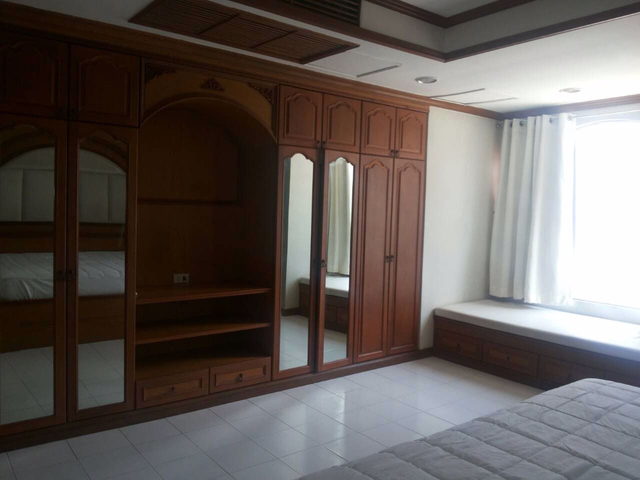 ให้เช่า-ด่วน-ทาวน์โฮม3ชั้น-25ตรว-3ห้องนอน-3ห้องน้ำ-อยู่ถ-พระราม9-ซ-43-ใกล้ห้างเดอะไนน์