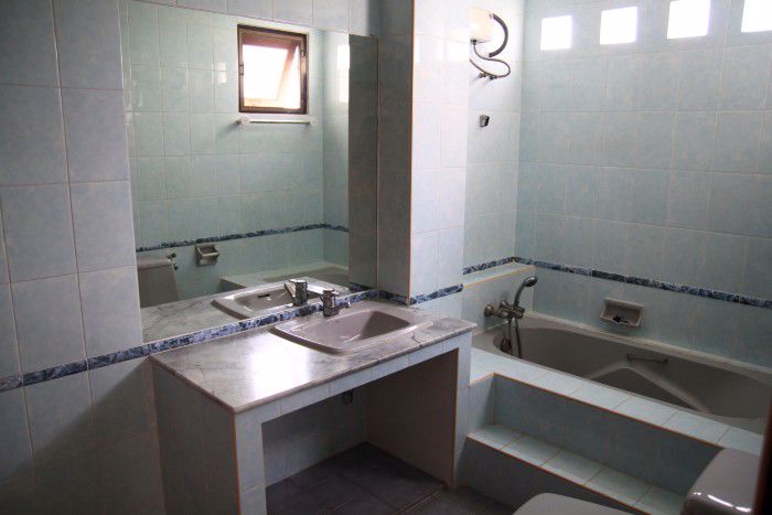 ให้เช่า-ด่วน-บ้านแฝด3ชั้น-25ตรว-4ห้องนอน-3ห้องน้ำ-ถนน-อินทามระ40-ใกล้mrtสุทธิสาร