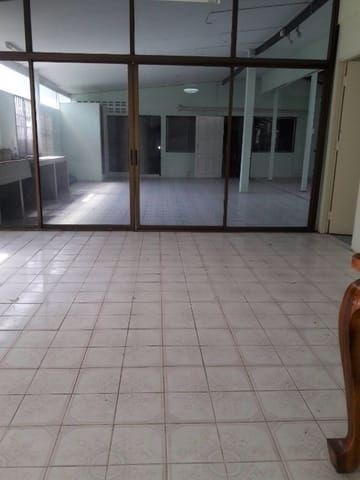 ให้เช่า-ด่วน-บ้านเดี่ยว2ชั้น-พร้อมบ้านเดี่ยวชั้นเดียวอีก1หลัง-พื้นที่350-ตรว-อยู่ถนนสุทธิสาร