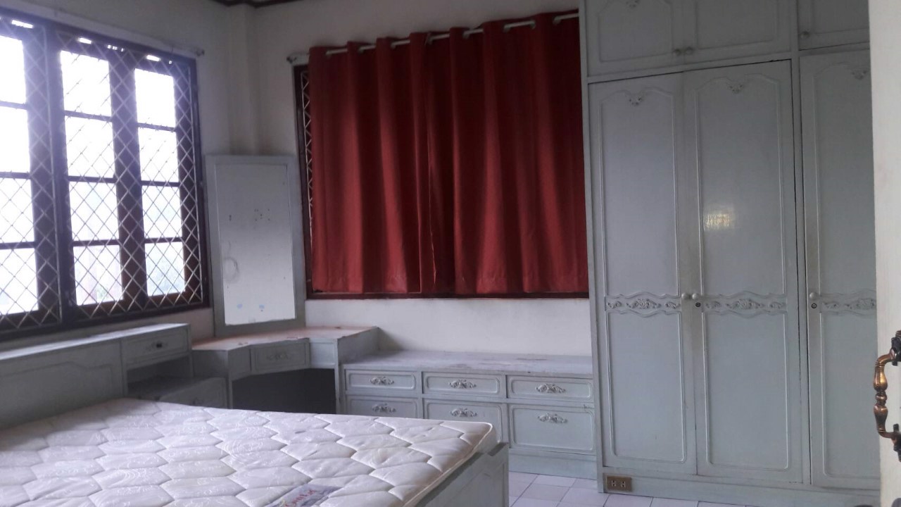 ให้เช่า-ด่วน-บ้านเดี่ยว2ชั้น-พร้อมบ้านเดี่ยวชั้นเดียวอีก1หลัง-พื้นที่350-ตรว-อยู่ถนนสุทธิสาร