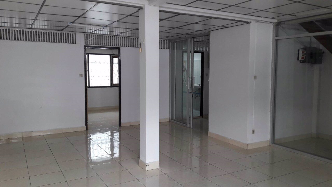 ให้เช่า-ด่วน-บ้านเดี่ยว2ชั้น-พื้นที่62ตรว-มี5ห้องนอน-3ห้องน้ำ-ถนน-ลาดพร้าว96-ใกล้ฟู๊ดแลนด์