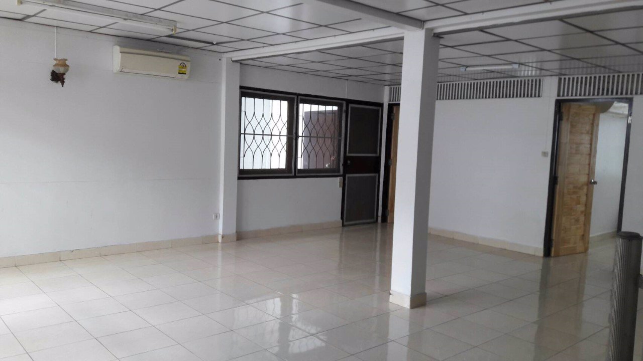 ให้เช่า-ด่วน-บ้านเดี่ยว2ชั้น-พื้นที่62ตรว-มี5ห้องนอน-3ห้องน้ำ-ถนน-ลาดพร้าว96-ใกล้ฟู๊ดแลนด์