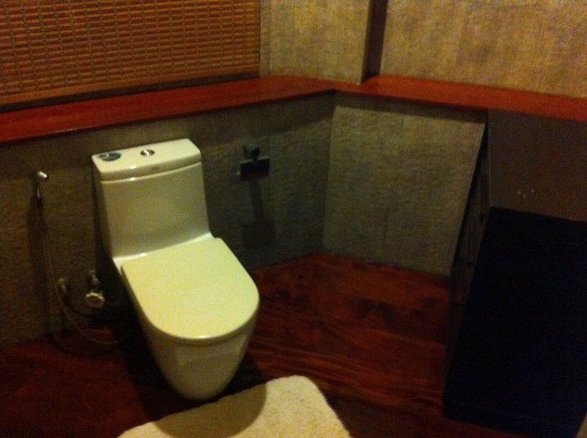 ให้เช่า-ด่วน-บ้านเดี่ยว2ชั้น-ตกแต่งสไตล์บาหลี-1ไร่กับ74ตรวถนนศรีนครินทร์45