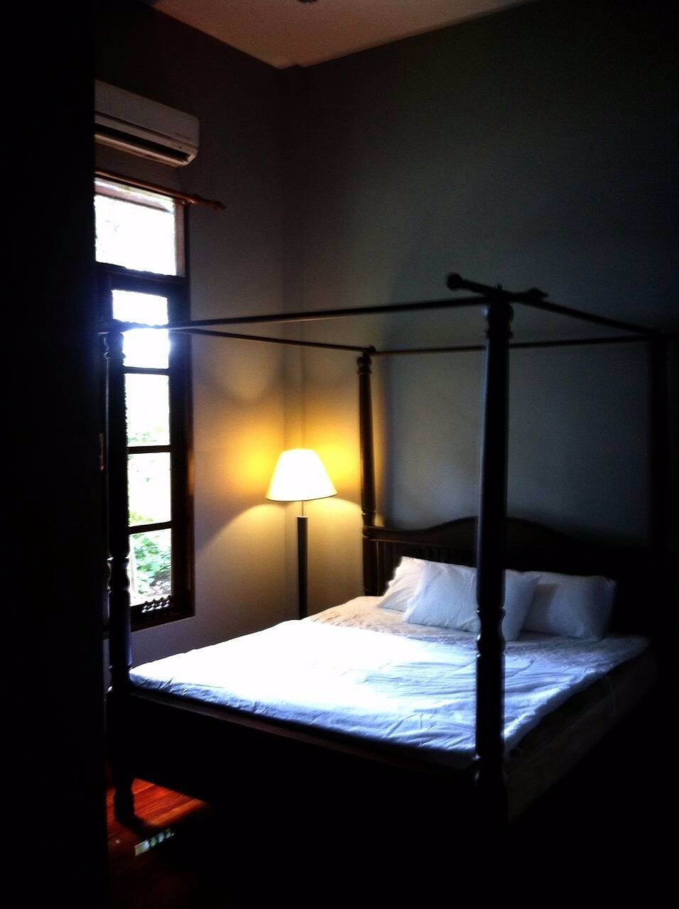 ให้เช่า-ด่วน-บ้านเดี่ยว2ชั้น-ตกแต่งสไตล์บาหลี-1ไร่กับ74ตรวถนนศรีนครินทร์45