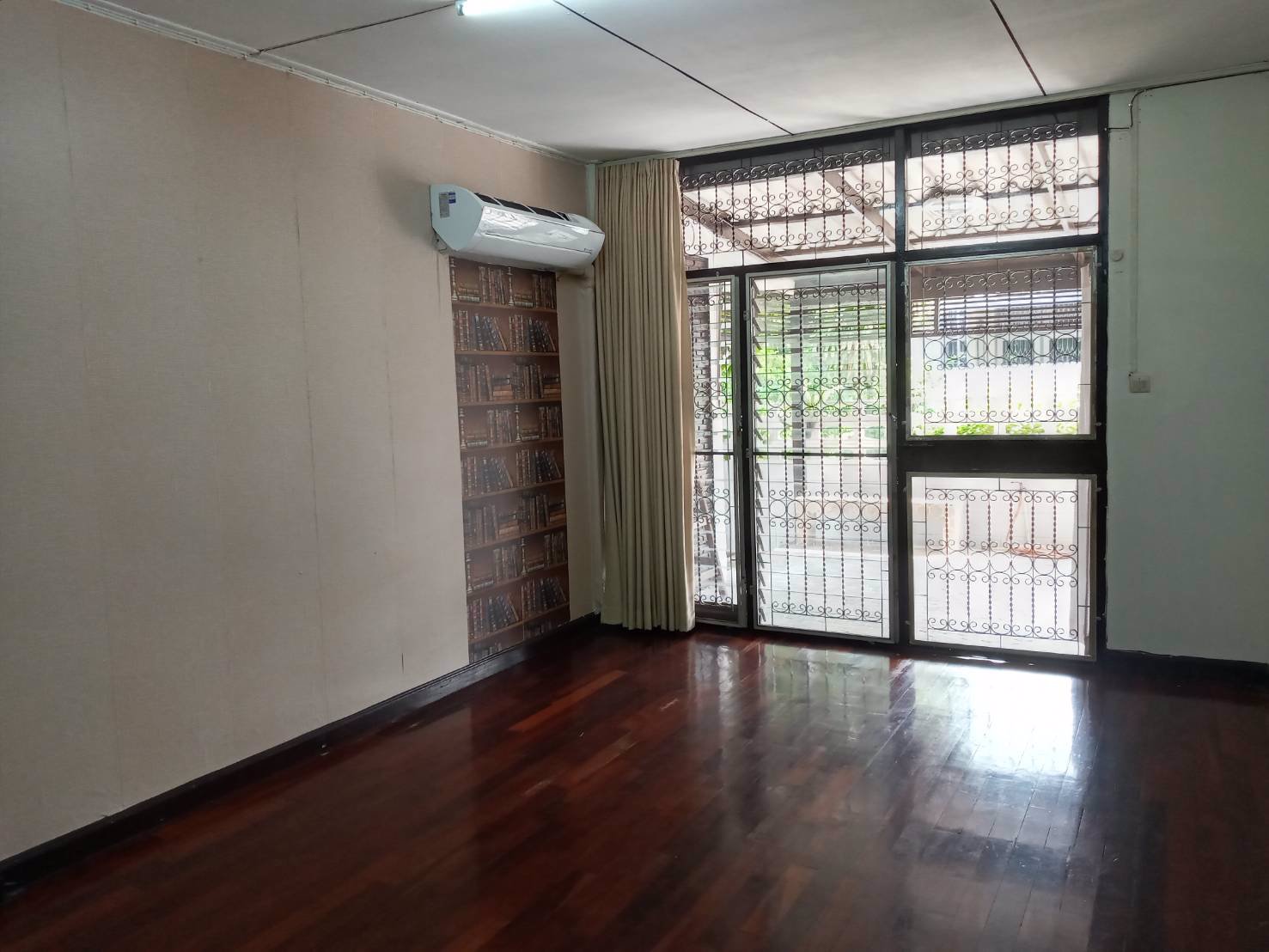 ให้เช่า-บ้านเดี่ยวชั้นเดียว-หลังหัวมุม-พื้นที่50ตรว-ถนน-ลาดพร้าว87-ทะลุออกเลียบทางด่วนได้