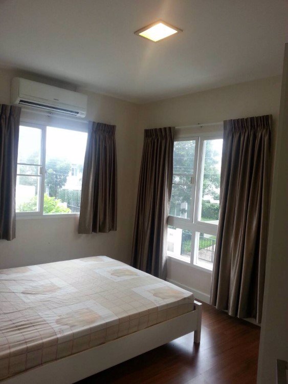 ให้เช่า-ขาย-บ้านเดี่ยว2ชั้น-สภาพใหม่และสวย-56ตรว-ถนนแจ้งวัฒนะ-ใกล้สะพานพระราม4-ปากเกร็ด