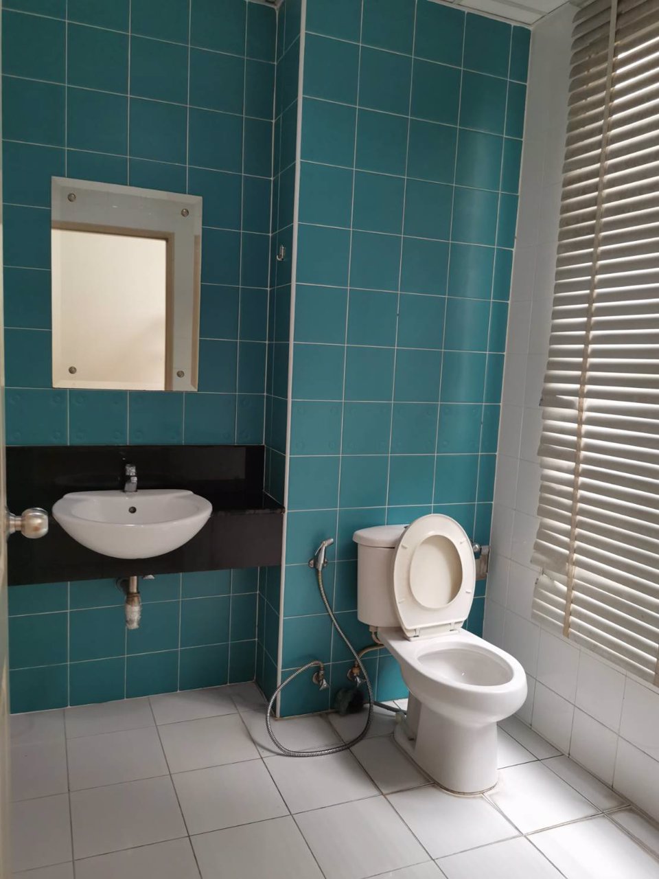 ให้เช่า-โฮมออฟฟิศ4ชั้น-หลังหัวมุม-สไตล์ฝรั่งเศส-พื้นที่30ตรว-อยู่ถนน-กำแพงเพชร-ทะลุออกรัชดาได้