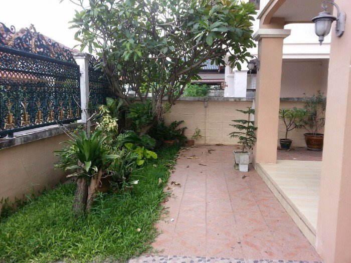 ให้เช่า-บ้านเดี่ยว2ชั้น-55ตรว-ถนน-นวลจันทร์50-ใกล้เลียบทางด่วน-ให้เช่า18000-เดือน