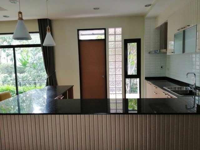 ให้เช่า-บ้านเดี่ยว2ชั้น-112ตรว-มี4ห้องนอน-5ห้องน้ำ-อยู่ถนน-สุขาภิบาล2-ใกล้สนามบินสุวรรณภูมิ