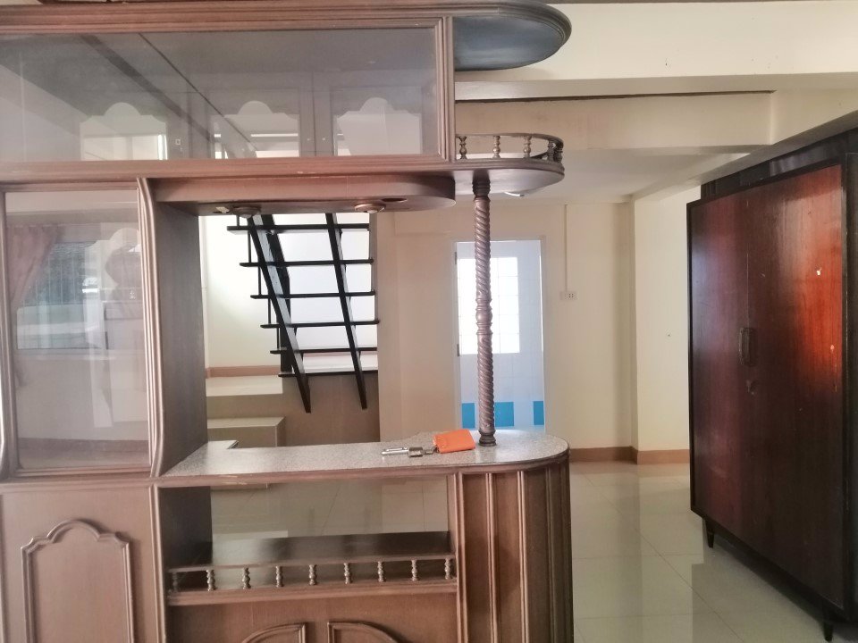 ให้เช่า-ด่วน-บ้านเดี่ยว2ชั้น-70ตรว-ถนน-ลาดพร้าว-เข้าออกทะลุ-ลาดพร้าว64ได้-ใกล้บิ๊กซีอิมพีเรียล