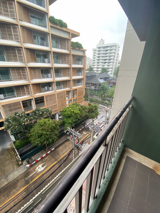 ให้เช่า-คอนโดโว้คสุขุมวิท31-ติดรั้ว-รร-สาธิต-มศวฝ่ายประถม-ชั้น-6-ระเบียงเห็นถนน