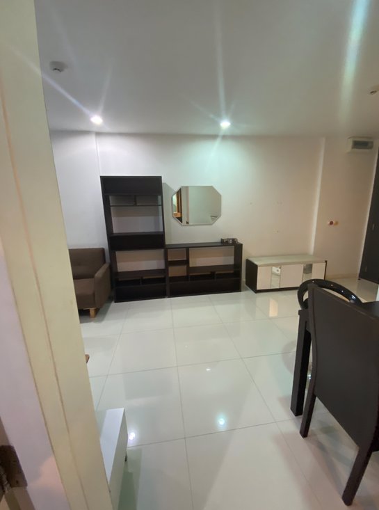 ให้เช่า-คอนโดโว้คสุขุมวิท31-ติดรั้ว-รร-สาธิต-มศวฝ่ายประถม-ชั้น-6-ระเบียงเห็นถนน