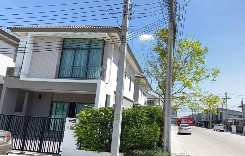 ขายบ้านแฝด-ตัวบ้านแยก-สไตล์บ้านเดี่ยว-มี-2-ชั้น-หมู่บ้านพฤกษาวิลล์-92-ซอยลาดกระบัง-14-1-กรุงเทพมหานค