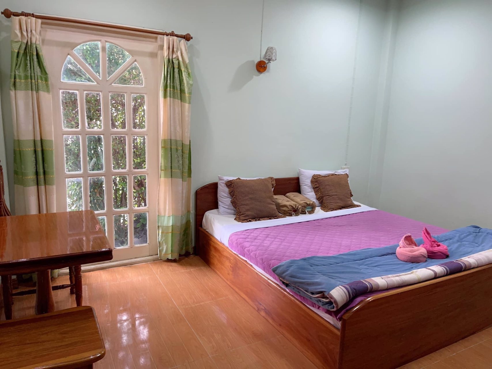 คุณเพียร-รีสอร์ท-มุกดาหาร-ยินดีต้อนรับ-ค่ะ