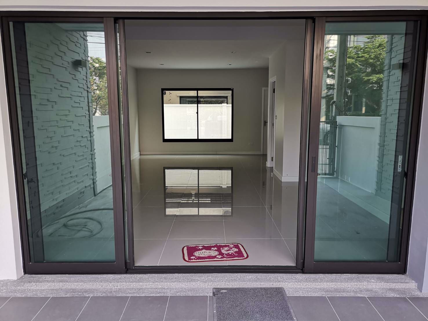 ขายทาวน์โฮม-3-ชั้น-เพล็กซ์-บางนา-plex-bangna-บ้านใหม่-ติดถนนบางนา-ตราด