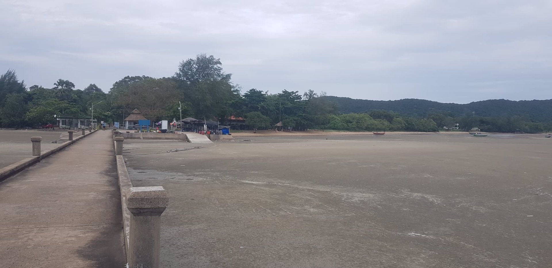 ☑️ที่ดินขนาดพื้นที่-4-ไร่-79-ตรว-หน้าติดทะเลกว้างประมาณ-37-เมตรลึก-225-เมตร