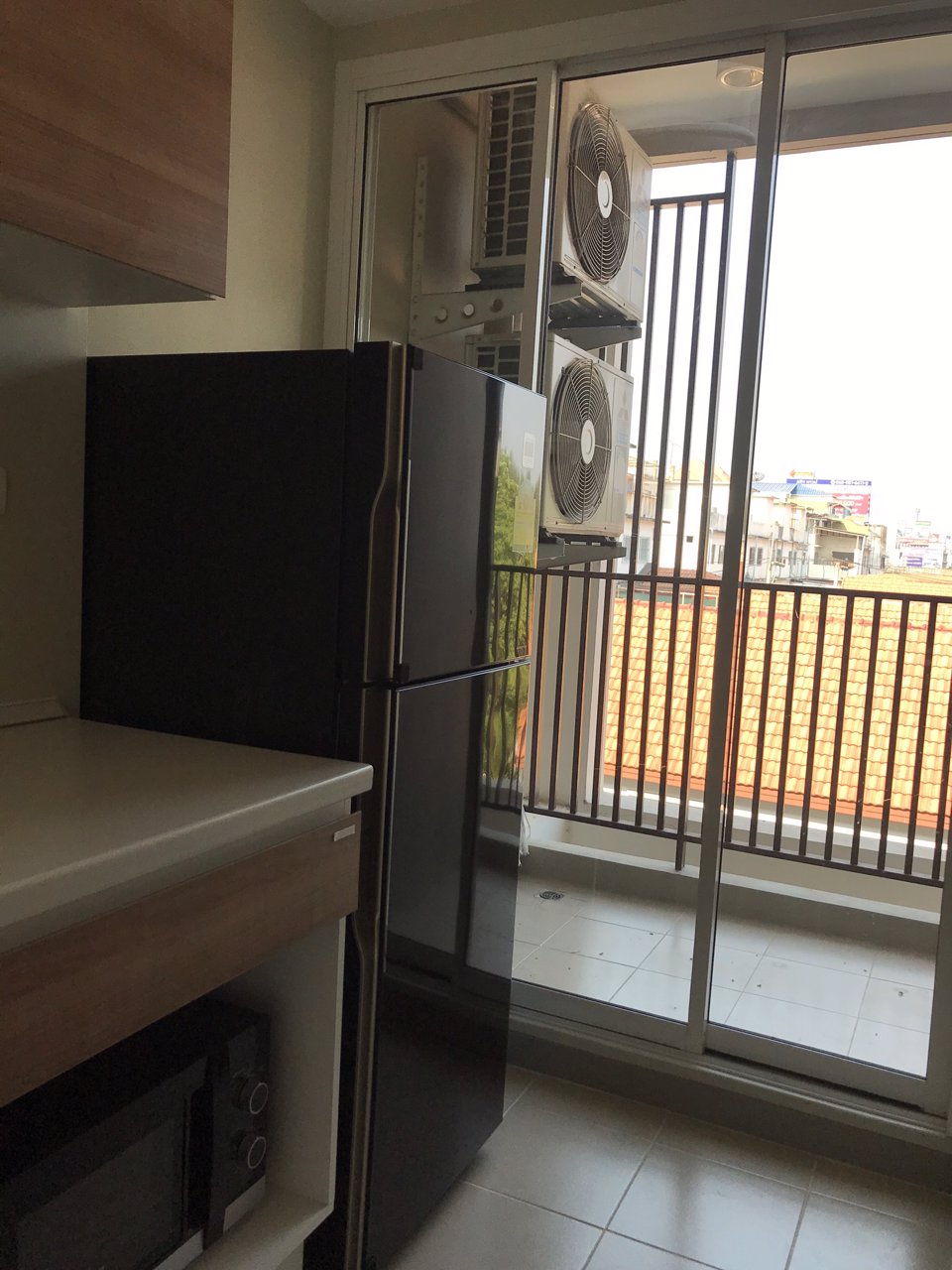 ให้เช่า-คอนโด-1-นอน-1น้ำ-ขนาด-34-ตรม-พร้อมเฟอร์-ติดถนนคลองหลวง-วัดธรรมกาย