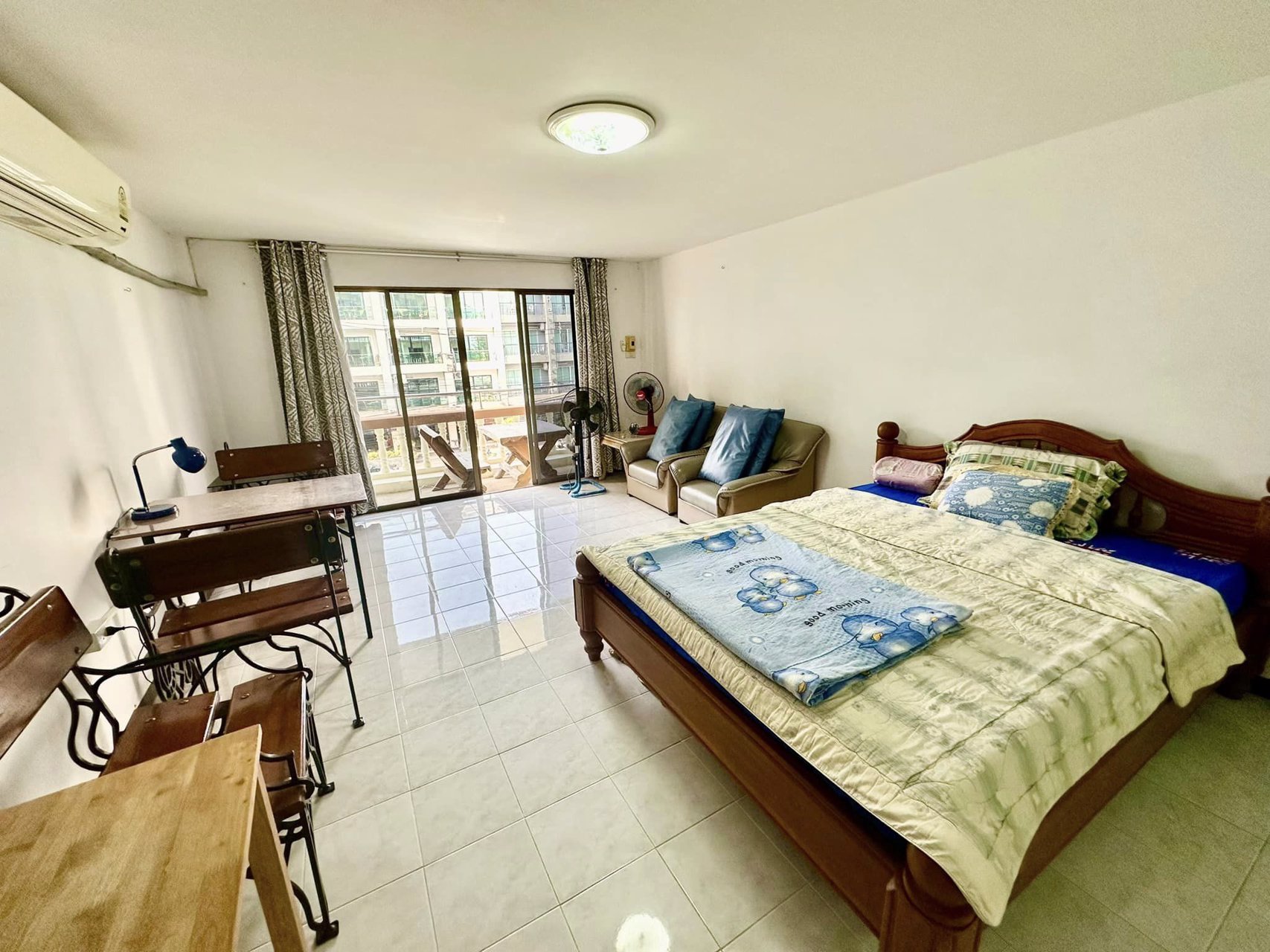 ขายด่วน-ขายถูก-ฮอลิเดย์คอนโดวิว-พัทยา