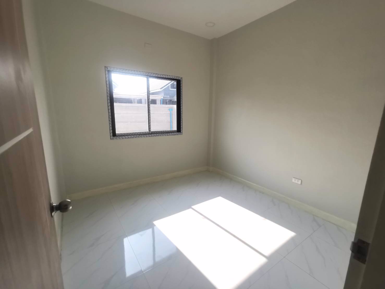 บ้านทาวน์โฮม-ชั้นเดียว-2-ห้องนอน-1-ห้องน้ำ