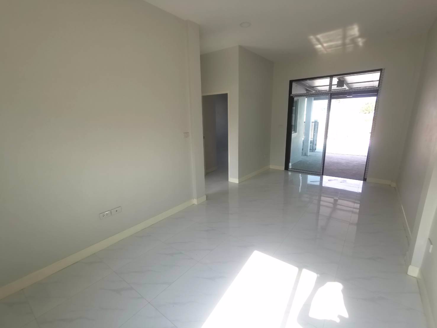 บ้านทาวน์โฮม-ชั้นเดียว-2-ห้องนอน-1-ห้องน้ำ