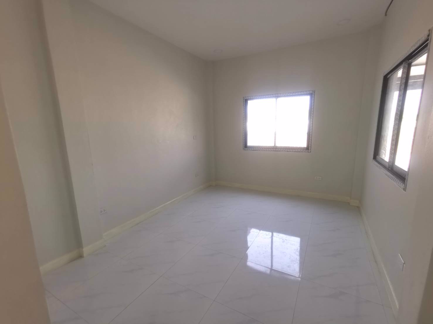 บ้านทาวน์โฮม-ชั้นเดียว-2-ห้องนอน-1-ห้องน้ำ