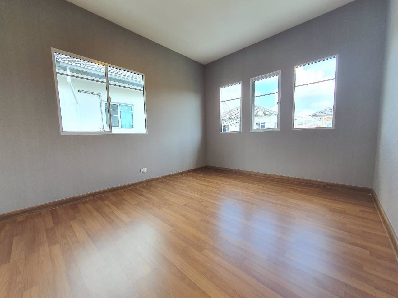 ติดจองโครงการภัสสร25-กิ่งแก้ว-บางพลี-บ้านเดี่ยว-ทำเลดี-ใกล้ถนนบางนา-ตราด