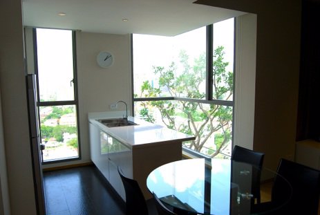 special-corner-unit-only-4-rooms-in-this-condo-on-22nd-floor-and-66-sqm