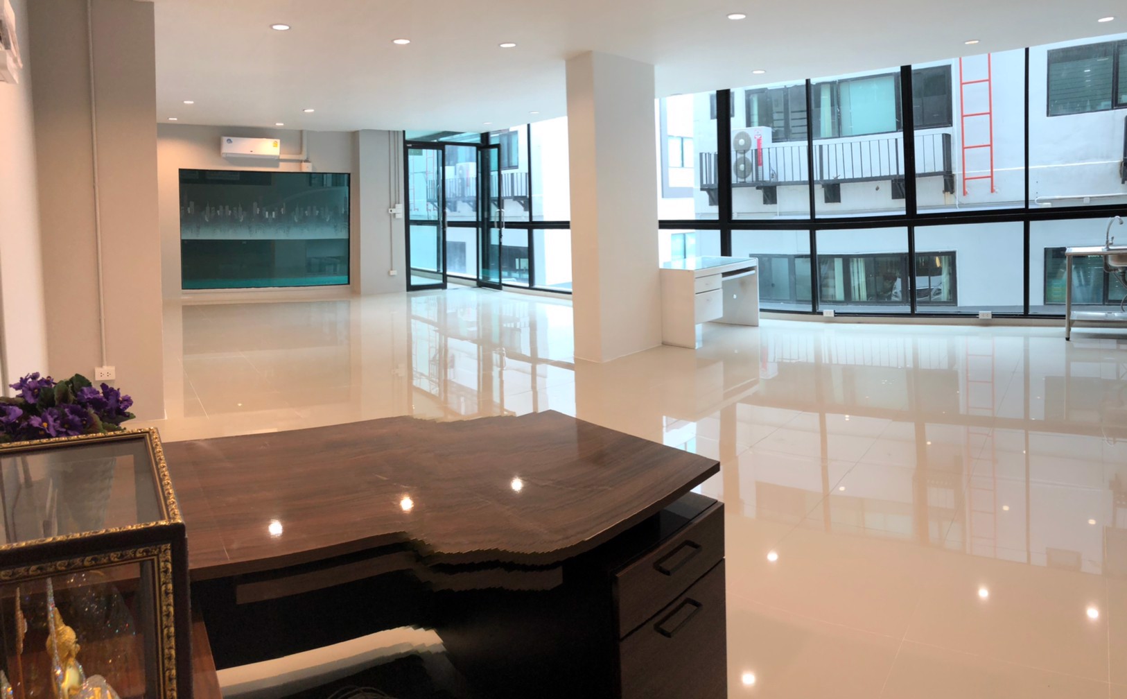 ออฟฟิศให้เช่า-250-300-บ-ตรม-แบ่งพื้นที่-100-400-ตรม-พระราม-3-ใกล้สาทร-จดทะเบียนบริษัทได้