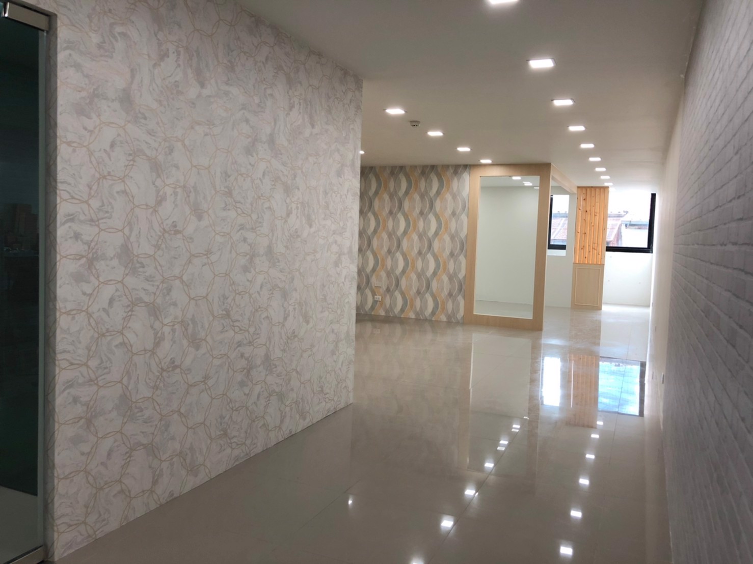 ออฟฟิศให้เช่า-250-300-บ-ตรม-แบ่งพื้นที่-100-400-ตรม-พระราม-3-ใกล้สาทร-จดทะเบียนบริษัทได้