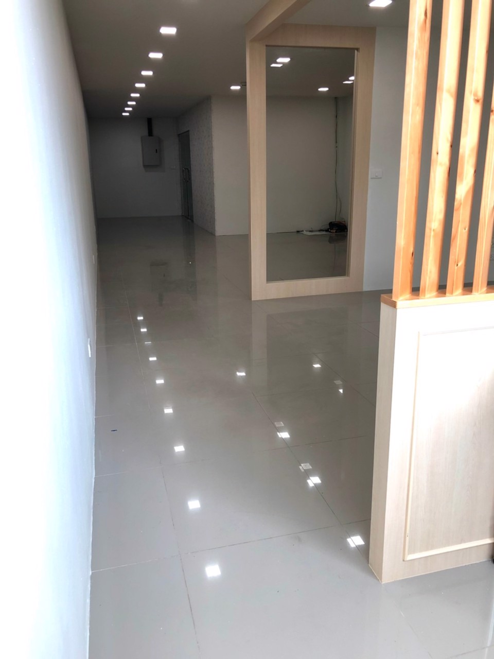 ออฟฟิศให้เช่า-250-300-บ-ตรม-แบ่งพื้นที่-100-400-ตรม-พระราม-3-ใกล้สาทร-จดทะเบียนบริษัทได้