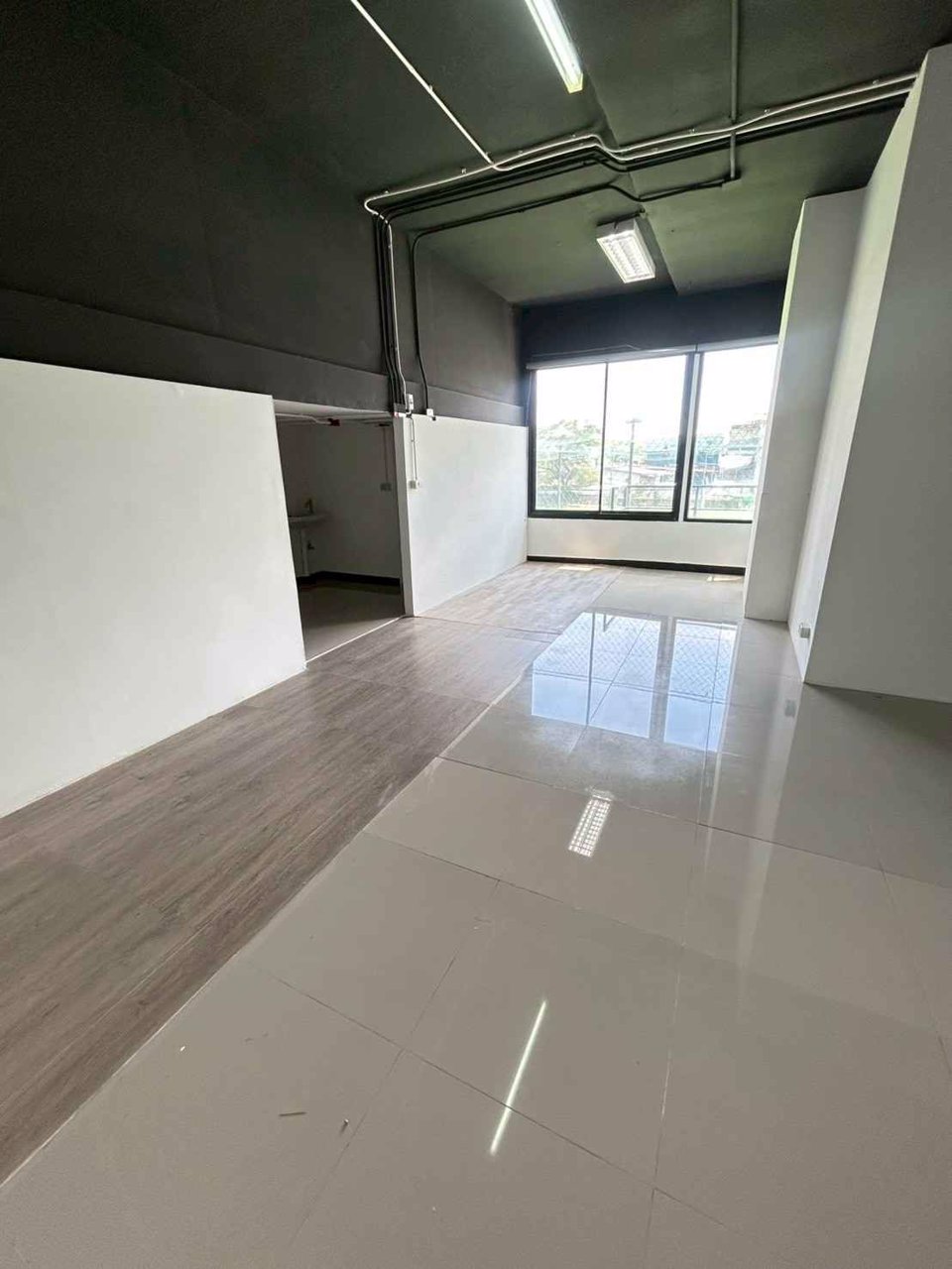 office-for-rent-หลายขนาด-75-300-ตรม-ราคา-280-บาท-ตรม-ย่านสาทร-ถนนทรี-นราธิวาส-ใกล้-brt-โลตัส