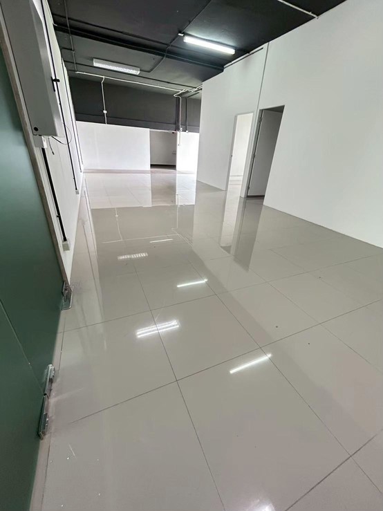 office-for-rent-ขนาด-100-200-ตรม-ราคา-250-บ-ตรม-เดินทางสะดวก-ใกล้ทางด่วน