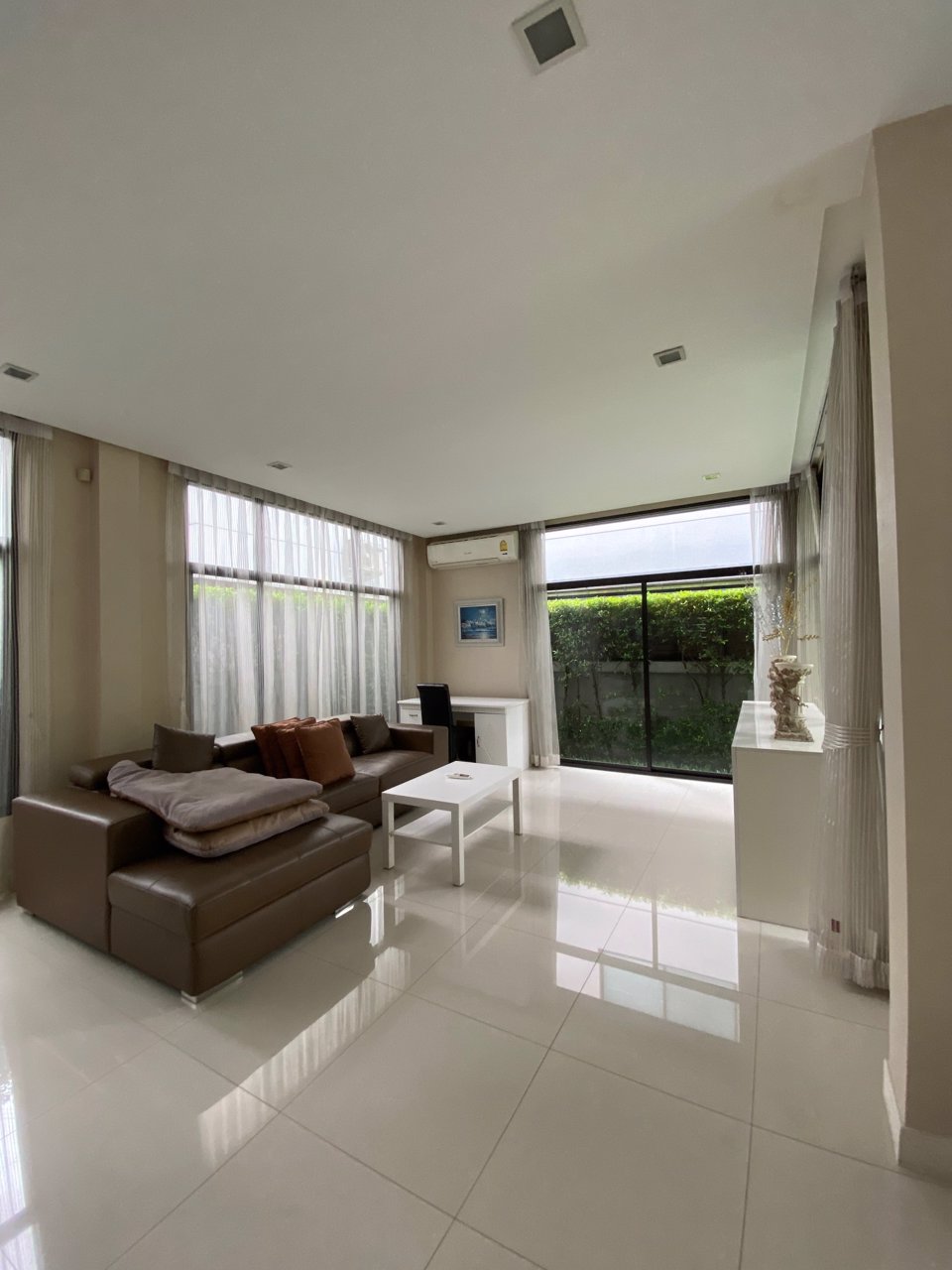 ให้เช่า-บ้านเดี่ยวพร้อมอยู่-หมู่บ้านเดอะแกรนด์บางนา-วงแหวน