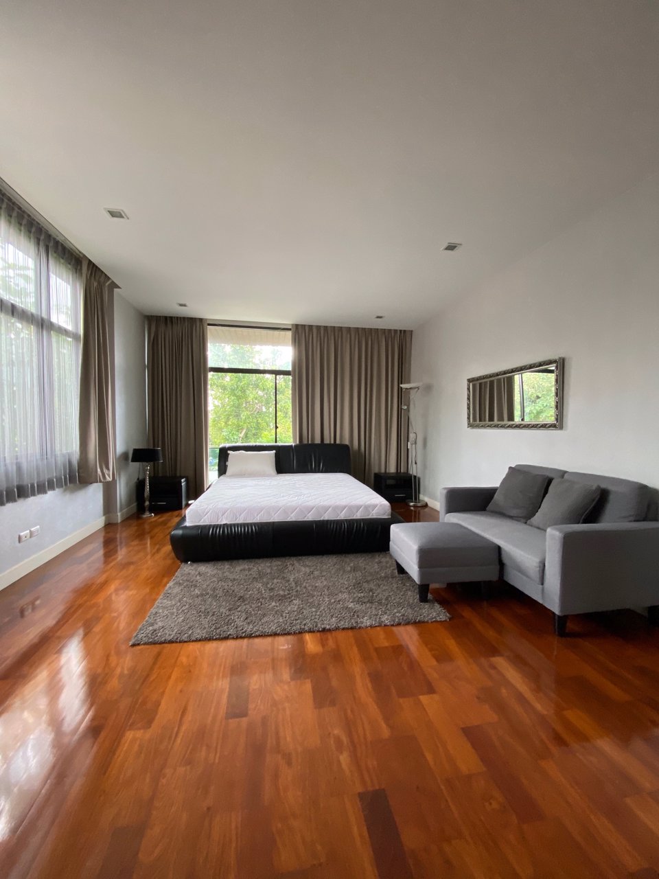 ให้เช่า-บ้านเดี่ยวพร้อมอยู่-หมู่บ้านเดอะแกรนด์บางนา-วงแหวน