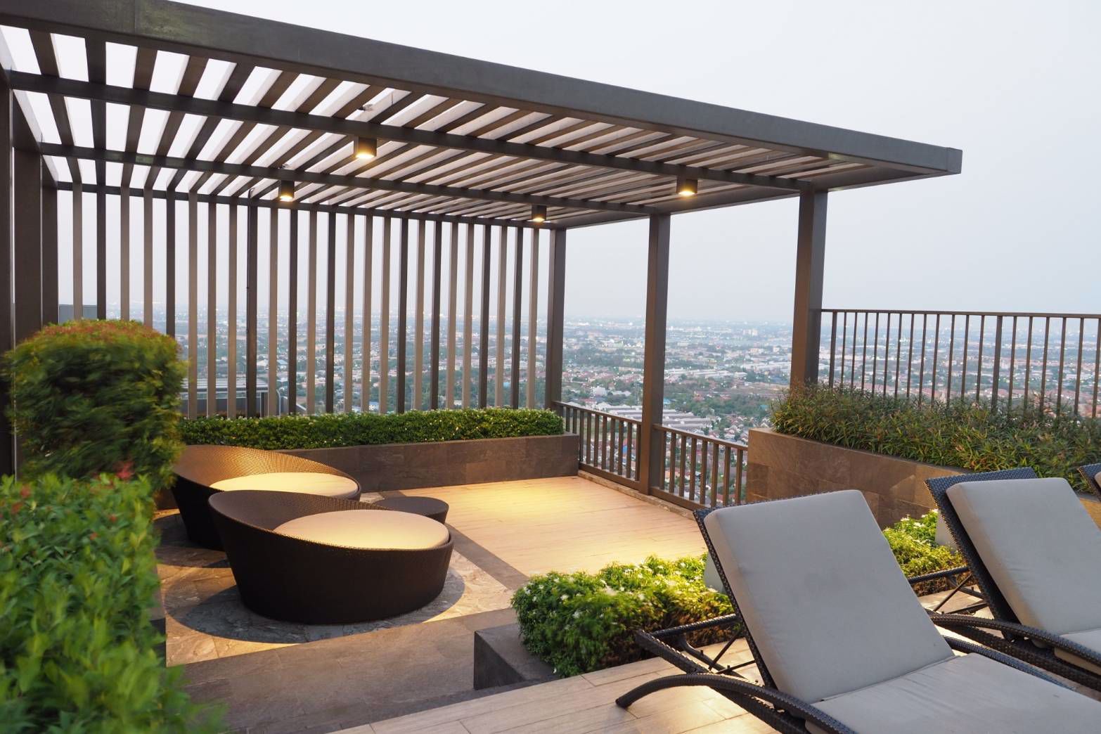 c-159-ให้เช่า-คอนโด-plum-condo-central-station-phase1-ชั้น-32-ติด-central-westgate