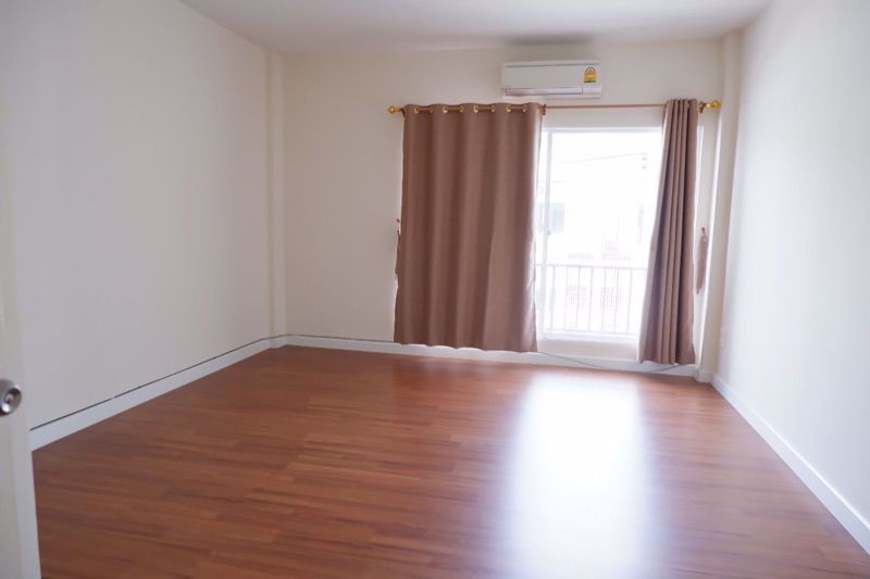 t-730-ขาย-ให้เช่า-ทาวน์โฮม-3-ชั้น-นลิน-อเวนิว-3-รามคำแหง-บ้านสวยสภาพดี-มีเฟอร์นิเจอร์-ราคา-14500-บา