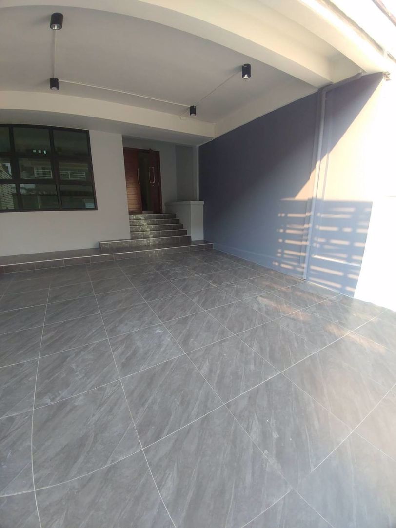 t-738-ให้เช่า-โฮมออฟฟิศ-renovateใหม่-ย่านพระราม9-หลังใหญ่-ทำเลดี-ราคาเพียง-55000-บาท