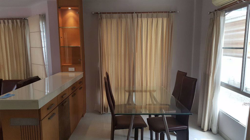 ให้เช่า-บ้านเดี่ยว-ชลลดา-สุวรรณภูมิ-บ้านสวยสภาพดี-มีเฟอร์นิเจอร์พร้อมอยู่-ราคา-20000-บาท