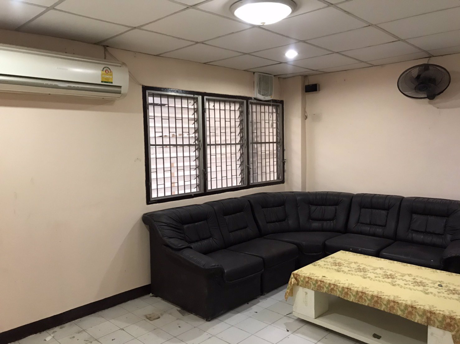 ให้เช่า-โฮมออฟฟิศ-3-ชั้น-ใกล้-bts-อุดมสุข-ซสุขุมวิท-66-1-สภาพดี-มีเฟอร์นิเจอร์-ราคาเพียง-200