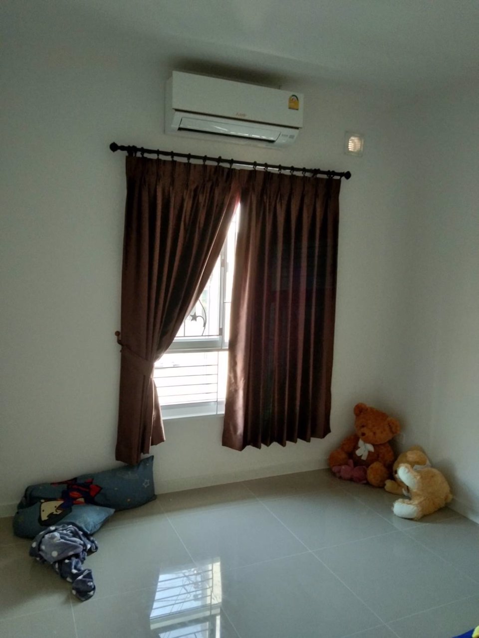 ให้เช่า-ทาวน์เฮ้าส์-2-ชั้นหลังมุม-มพฤกษา106-เยื้องวัดตำหรุ-ติดถนนใหญ่-ราคา-9500-บาท