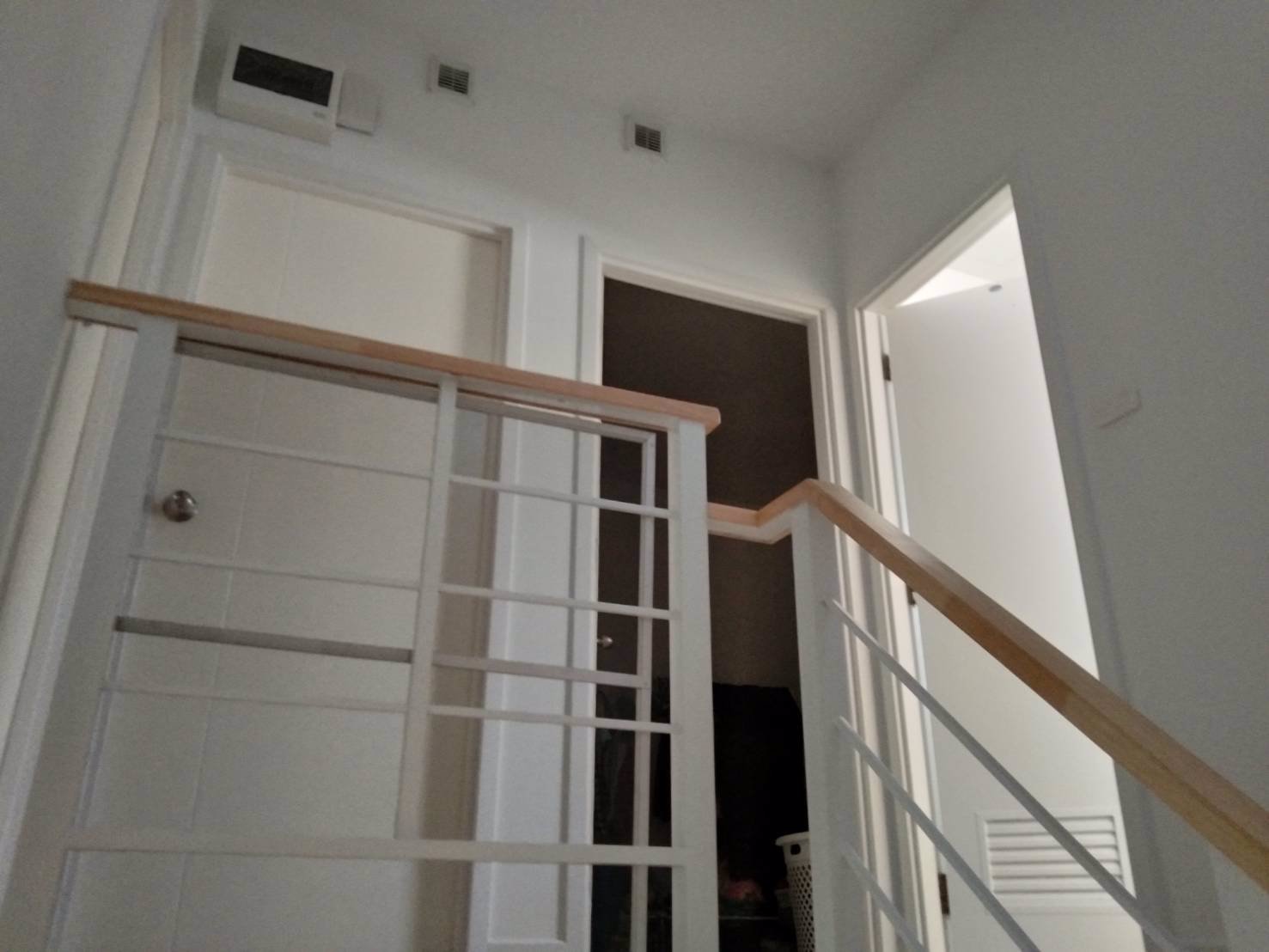 ให้เช่า-ทาวน์เฮ้าส์-2-ชั้นหลังมุม-มพฤกษา106-เยื้องวัดตำหรุ-ติดถนนใหญ่-ราคา-9500-บาท