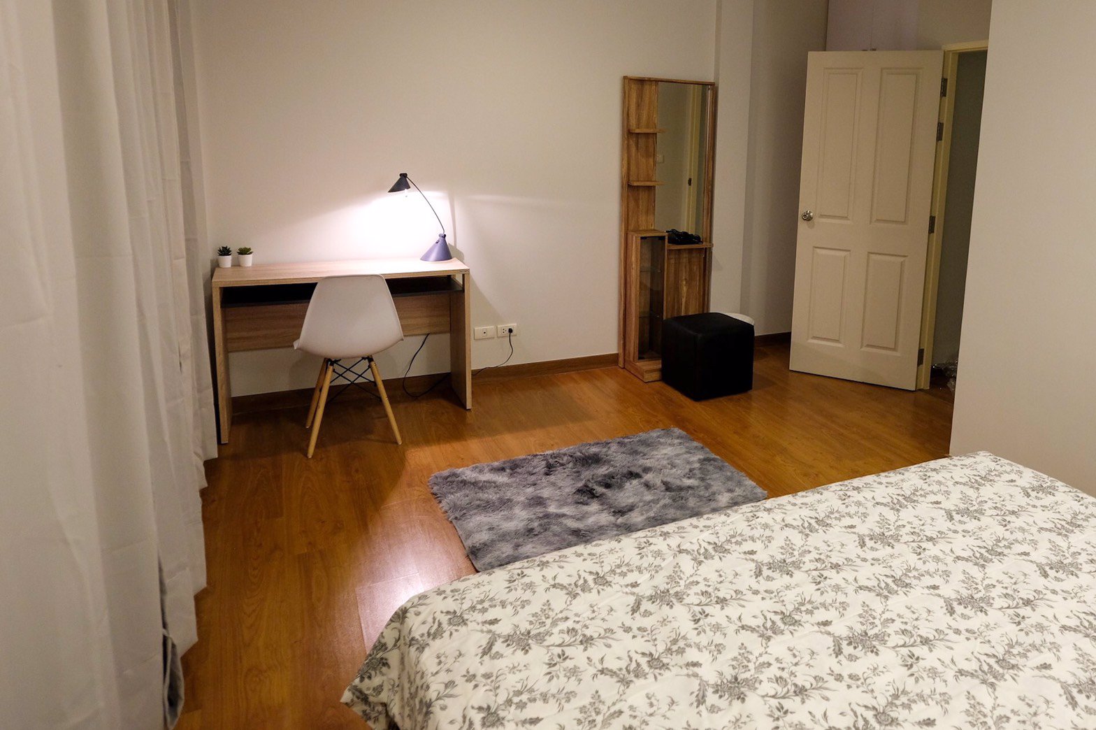 ให้เช่า-ทาวน์โฮม-3-ชั้น-มบ้านกลางเมือง-สาทร-ตากสิน2-ใกล้รถไฟฟ้า-สภาพดี-เฟอร์ครบ-พร้อมอยู่