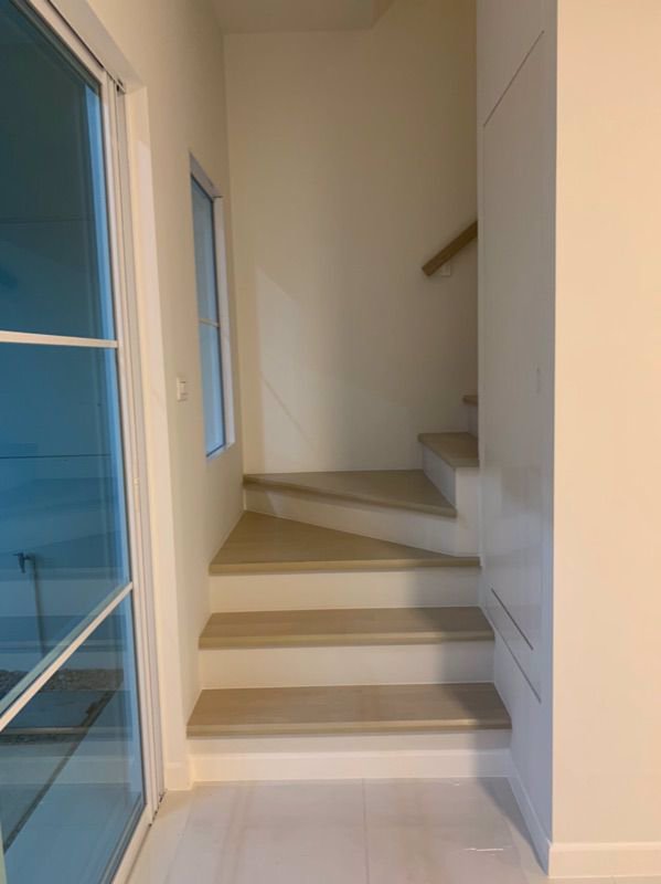 ให้เช่า-ขาย-ทาวน์เฮ้าส์-อินดี้-รามคำแหง-2-บ้านสวยสภาพดี-มีเฟอร์นิเจอร์-พร้อมอยู่