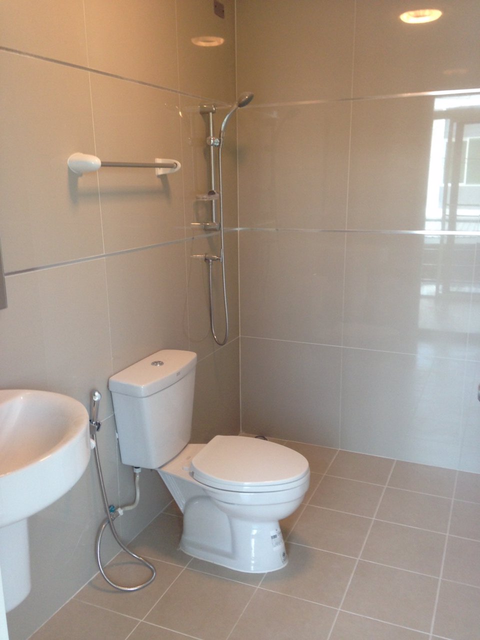 ให้เช่า-ทาวน์เฮ้าส์-casa-city-บางนา-ซอยราชวินิตบางแก้ว-ใกล้เมกกะบางนา-ราคาเพียง-17000-บาท