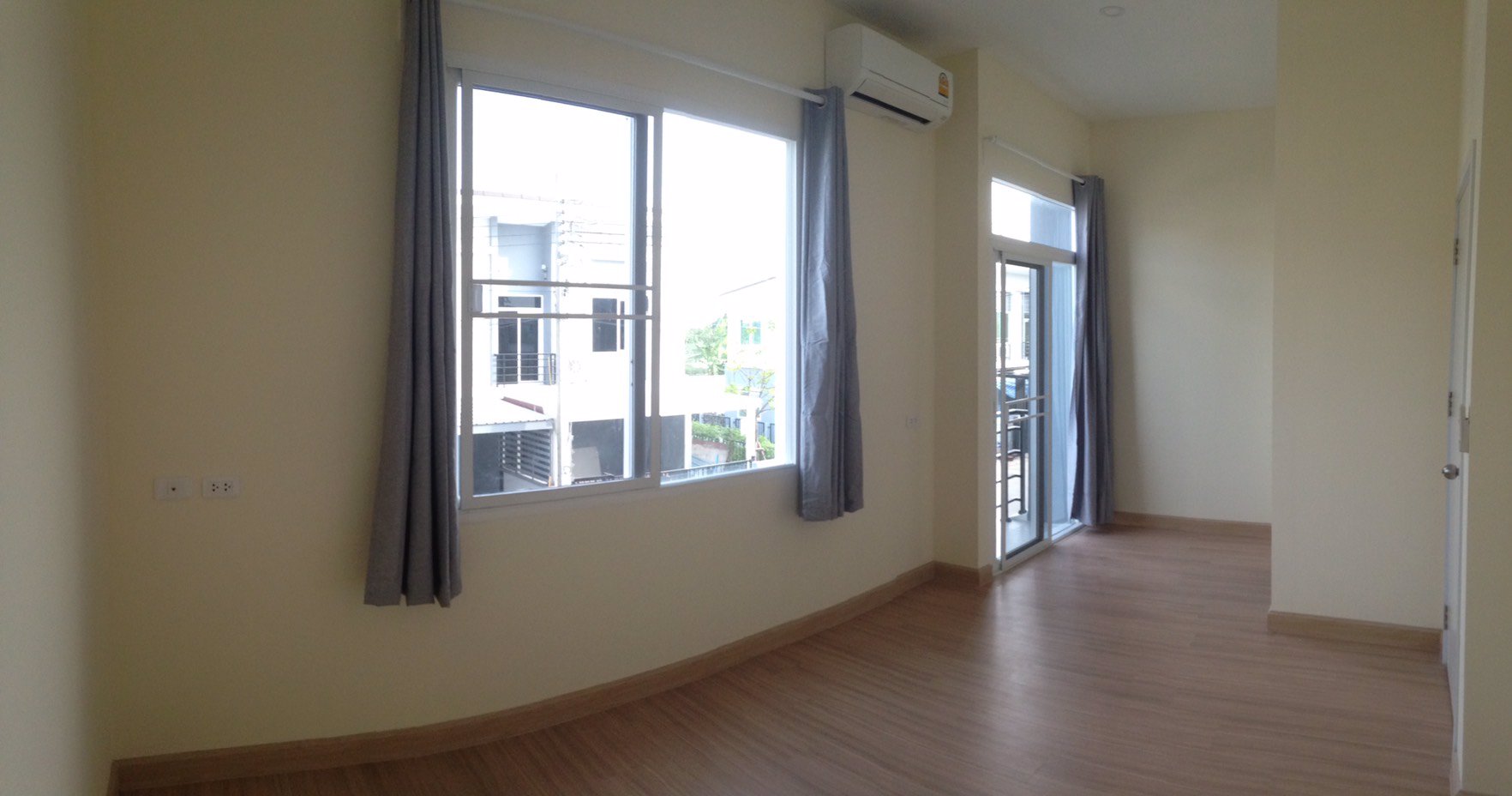 ให้เช่า-ทาวน์เฮ้าส์-casa-city-บางนา-ซอยราชวินิตบางแก้ว-ใกล้เมกกะบางนา-ราคาเพียง-17000-บาท